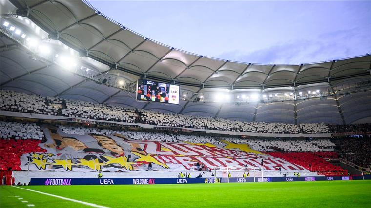 Millot trifft früh, Sparta traumhaft: Stuttgart nur remis Große Kulisse: Für den VfB war es das erste Champions-League-Heimspiel seit Februar 2010.