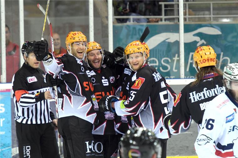 Zusammengefasst: Das war das Wochenende im nord24-Land Grund zum Jubeln hatten (von links) Mike Hoeffel, Jack Combs und Mike Moore.