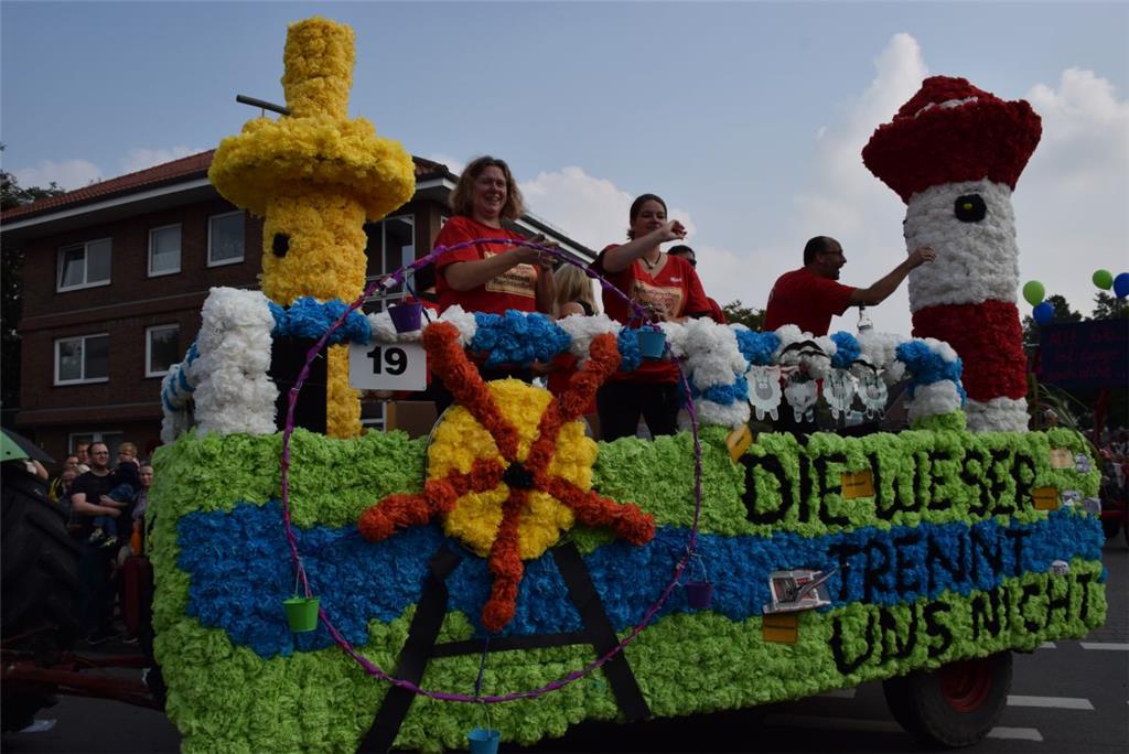 Gruß von der anderen Weserseite. Foto: Edel