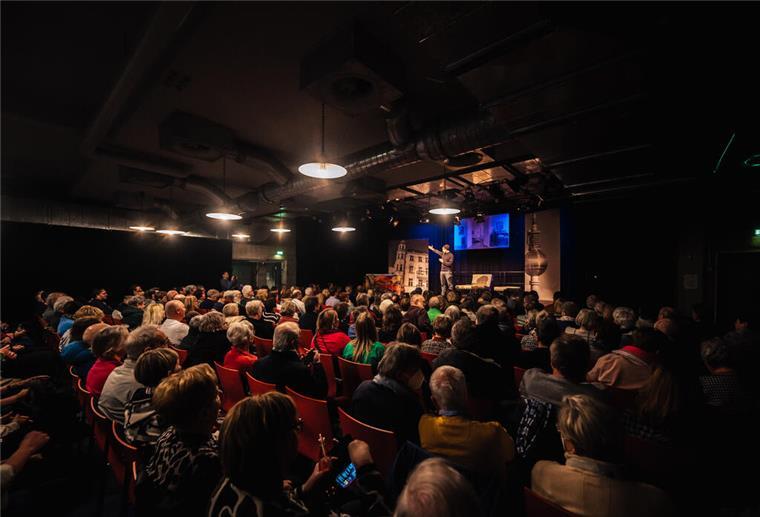 Abwechslungsreiches Kulturprogramm im Herbst im Capitol Bremerhaven - VERLOSUNG! Publikum im Capitol