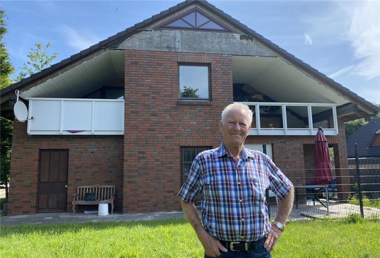 Skurrile Anzeige bei Ebay Kleinanzeigen: Haus in Einswarden zum Mitnehmen Günter Meiners verkauft das Haus hinter sich. Allerdings in Einzelteilen.