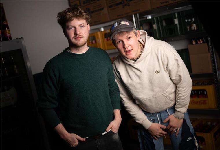 Rap-Crew 01099 über ihre Wurzeln: „Geile Leute“ in Dresden Gustav und Paul von 01099 kennen sich schon seit dem Sandkasten.