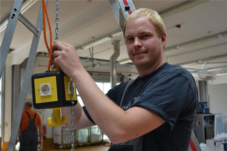 Gute Elektriker sind schon rar, sagt Sönke Hartmann, der in Beers einen elfköpfigen Handwerksbetrieb führt.
Foto Hansen