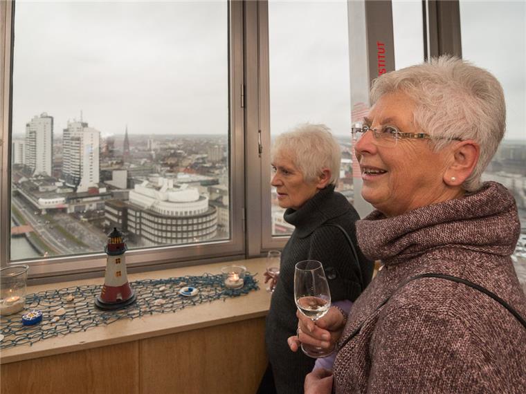 Gute Sicht vom Radarturm in Bremerhaven. Foto Adebahr
