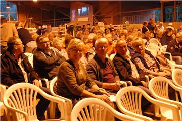 Gute Stimmung auf dem Bauernhof-Viehling  auf Reiterhof Kahrs in Wehden. Foto: F...