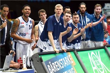 Gute Stimmung bei den Eisbären: Nach drei Siegen in Folge soll am Sonnabend gegen Braunschweig der nächste Erfolg her. Foto Scheer 