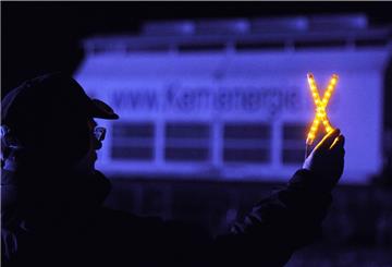Haben ihren Protest angekündigt: Der Arbeitskreis Wesermarsch erwartet einen Konvoi mit Castorbehältern aus der Wiederaufarbeitungsanlage Sellafield.