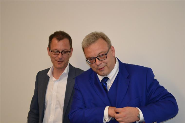 SPD im Land steht hinter dem Offshore-Terminal Rückhalt für den Senator: Hafensenator Martin Günthner (SPD, links) hat am Montag Unterstützung von der SPD-Bürgerschaftsfraktion bekommen: "Die SPD steht hinter dem Offshore-Terminal", sagte Fraktionschef Björn Tschöpe.