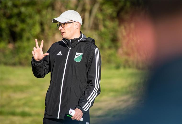 Traum des FC Hagen/Uthlede vom DFB-Pokal ist geplatzt Hagens Trainer Carsten Werde sah eine starke kämpferische Leistung seiner Mannschaft in Celle.