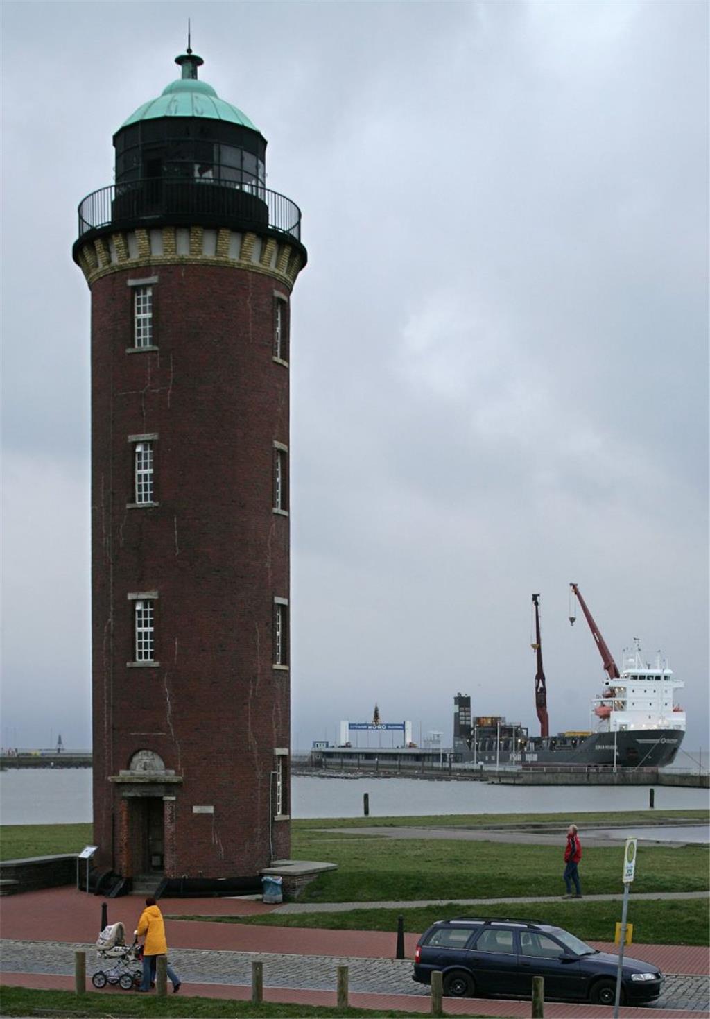 „Hamburger Leuchtturm“ an der Alten Liebe, Cuxhaven -  Sein Name irritiert ein w...