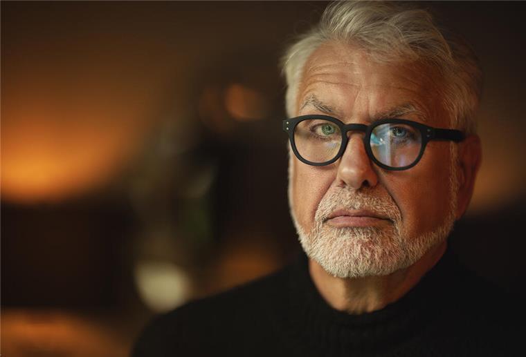 Kostenlos und weihnachtlich: Hans Neblung kommt zum Buch-Buffet nach Bremerhaven Hans Neblung