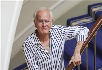 Harald Schmidt achtet sehr genau darauf, wie Bundestagspolitiker angezogen sind  (Archivbild).