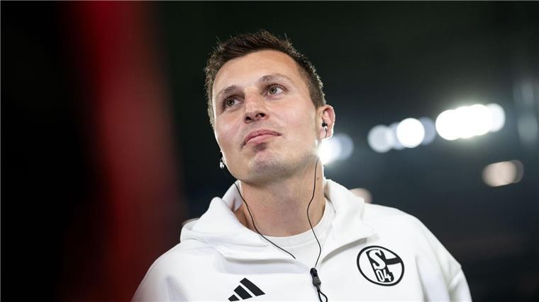 Erst sprechen die Töchter: Van Wonderen übernimmt Schalke Hat aus Sicht von Kapitän Kenan Karaman eine gute Basis gelegt: Interimscoach Jakob Fimpel.