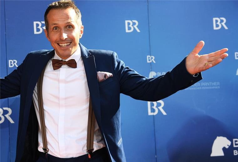 Preis für TV-Moderator Willi Weitzel Der Moderator Willi Weitzel kommt zur Verleihung des Bayerischen Fernsehpreises ins Prinzregententheater.