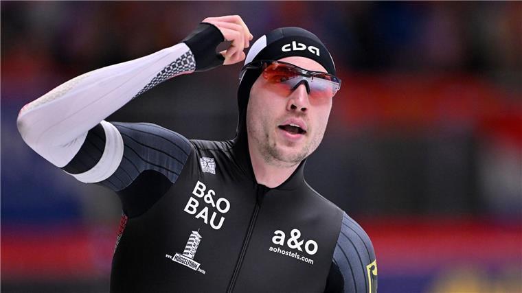 Eissprinter Dombek siegt über 500 Meter und verletzt sich Hat den Titel über 500 Meter gewonnen: Hendrik Dombek.