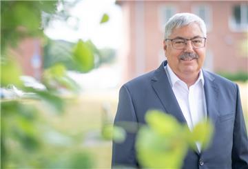Hat noch viel vor mit der Stadt: Bremerhavens Oberbürgermeister Melf Grantz im Juli 2022.