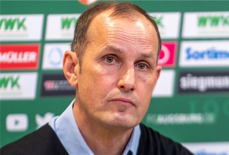 Augsburg-Trainer Herrlich: Trotz Quarantäne auf Shoppingtour Hat wegen Zahnpasta die Quarantäne verlassen: Heiko Herrlich.