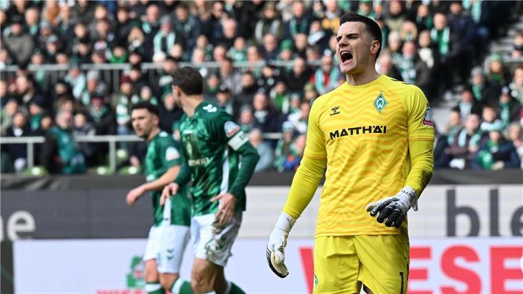 Hoffenheim siegt bei Lieblingsgegner: 3:1 gegen Werder Hatte einiges an seinen Vorderleuten auszusetzen: Werder Bremens Torwart Michael Zetterer.