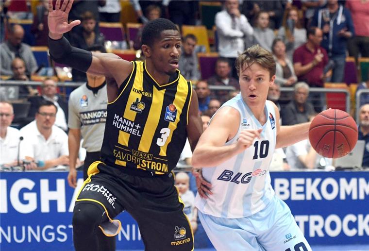 Eisbären kassieren heftige Pleite in Ludwigsburg Hatte viel Probleme im Spielaufbau: Jordan Hulls.