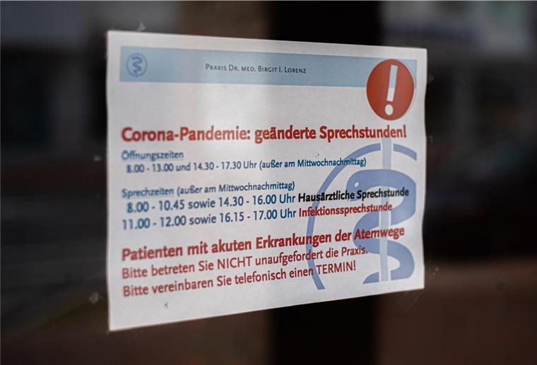 Hausärzte in Bremerhaven und Cuxland richten Infektionssprechstunden ein Hausarztpraxen sind am Oktober verpflichtet, eine Sprechstunde für Menschen mit einer Grippe- oder gar Coronainfektion einzurichten. Damit soll verhindert werden, dass diese mit Nichtinfizierten in Kontakt kommen.