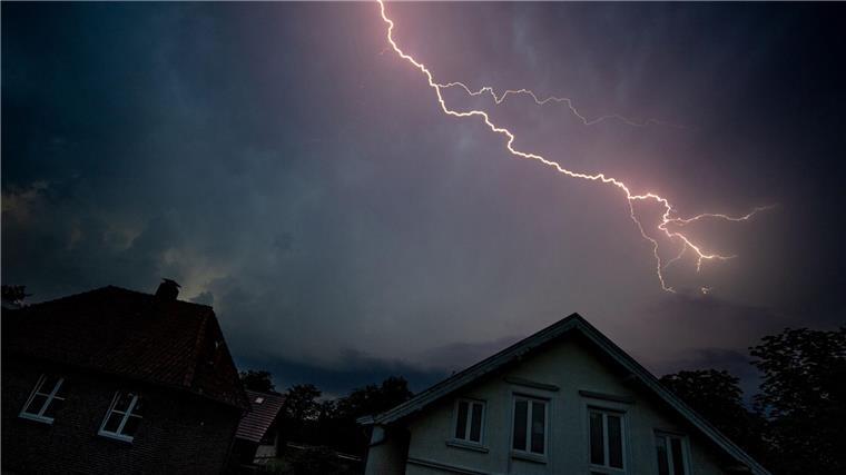 Heftige Gewitter entluden sich über Teile Niedersachsen.