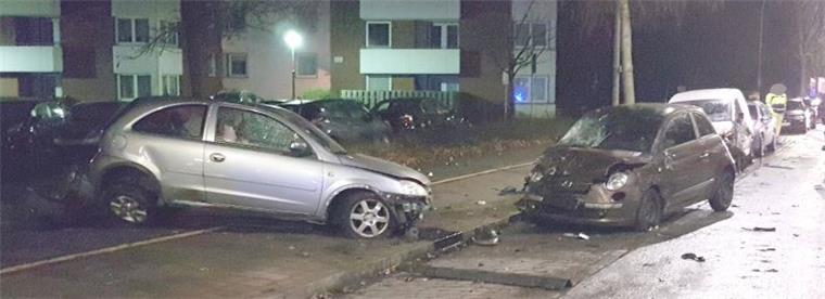 Heftiger Crash auf der Rheinstraße in Bremerhaven.