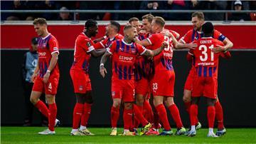 Heidenheim jubelte früh über das 1:0. 