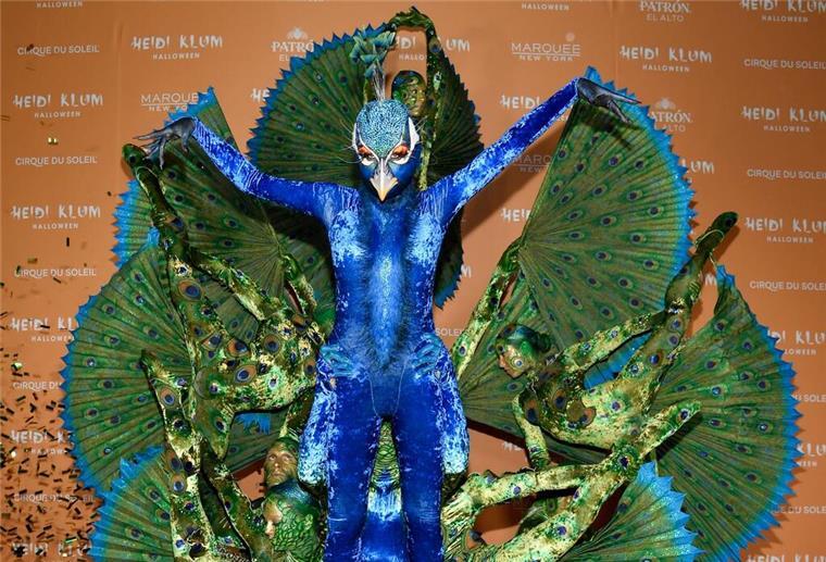 Heidi Klum gewährt ersten Blick auf Halloween-Kostüm Heidi Klum ist in ihrem Halloween-Kostüm oft nicht zu erkennen. (Archivbild)