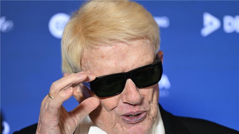 Promis für Merz, Scholz, Habeck: Bringt das was? Heino wirbt im Bundestagswahlkampf für die CDU (Archivbild).