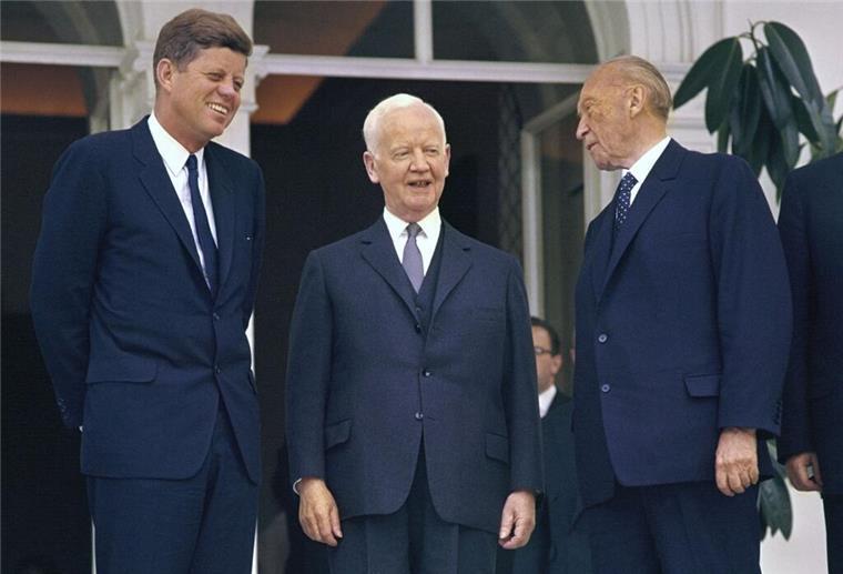Das Sauerland - bald wohl Kanzlerheimat Heinrich Lübke, der zweite Bundespräsident der Bundesrepublik Deutschland, stammte aus dem Hochsauerlandkreis (Archivbild).