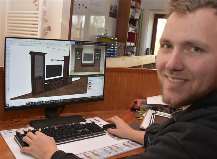 Möbelstücke entstehen auf dem PC Helge Puschies