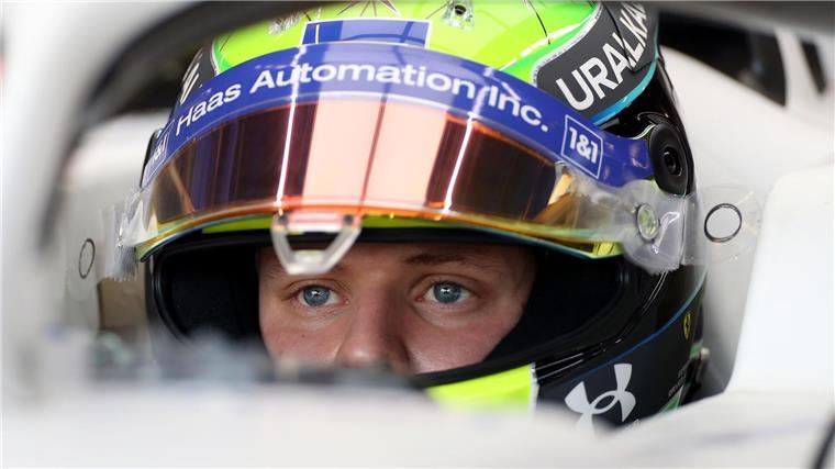 Mick Schumachers schwerer Stand in der Formel 1 Helm auf und rennnfahren - das ist das, was Mick Schumacher will.