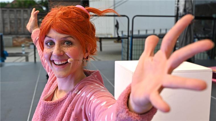 Henriette Fee Grützner singt im Musical „Tod auf dem Thron - Das Klosical“ gleich mehrere Stimmen.