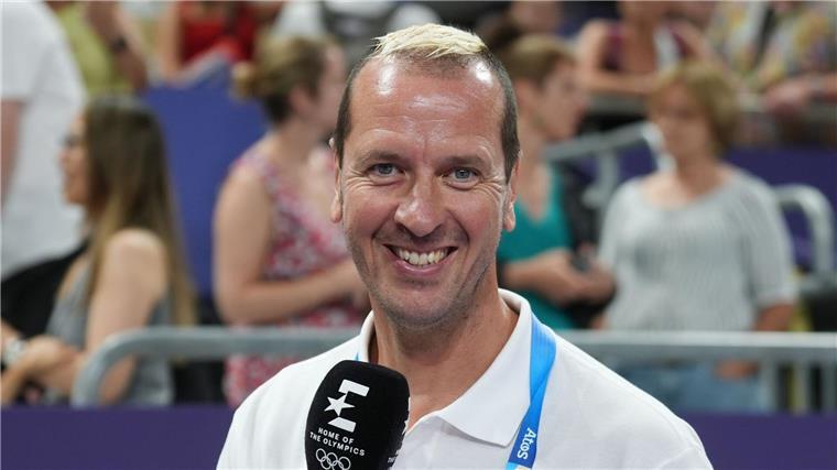 Olympia-Krimi macht Volleyballern Mut: „Vieles möglich“ Hens verfolgte das Spiel in der Halle.
