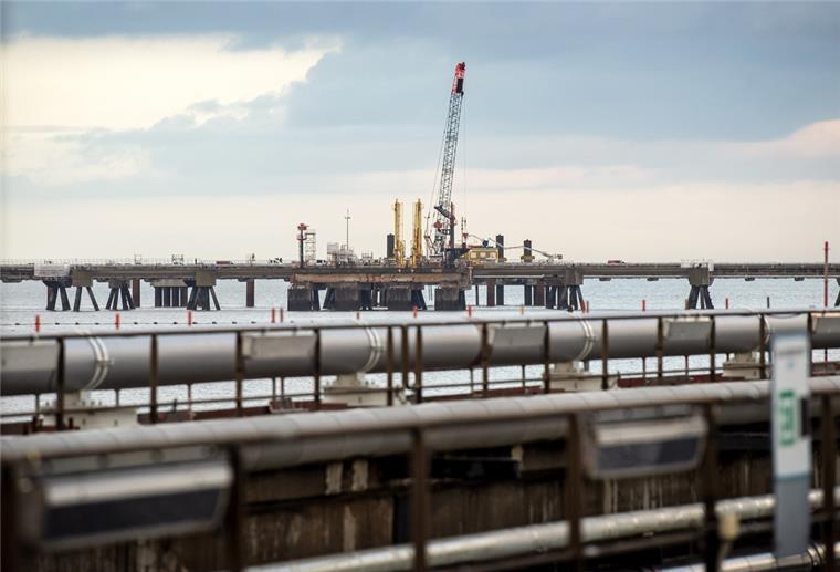 Wilhelmshaven: Erster Anleger für Flüssigerdgas eröffnet Der erste Importterminal für Flüssigerdgas (LNG) in Deutschland wurde in Wilhelmshaven eröffnet