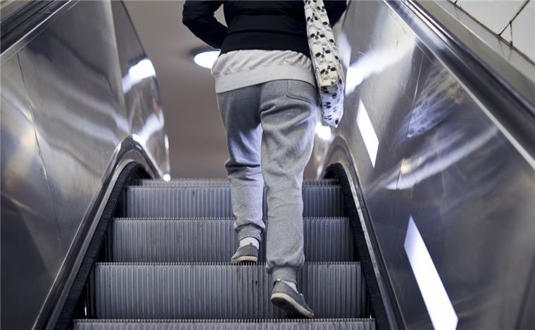 Jogginghosen-Krimi - skurrile Straftaten im Schlabberlook Heute ist Tag der Jogginghose. An 21. Januar dürfen die Fans des Schlabberlooks ihr Lieblingsstück ins Büro und auf die Straße anziehen.