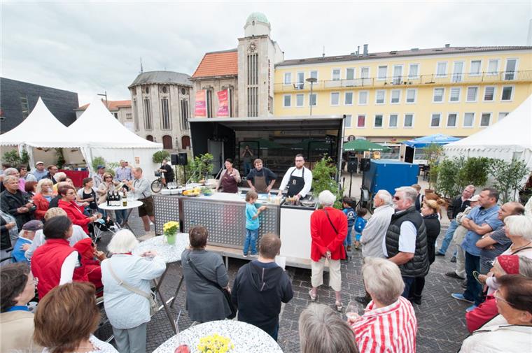 Das ist los am Wochenende in Bremerhaven und umzu Hier ein Blick auf das Weinfest in Bremerhaven aus 2016.