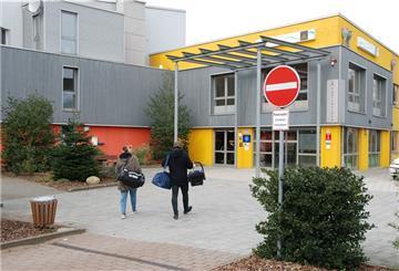 Hier geht nichts mehr: Am Sonntag noch geöffnet, jetzt wurde auch die Moortherme in Bad Bederkesa – wie andere Bäder auch – geschlossen.
