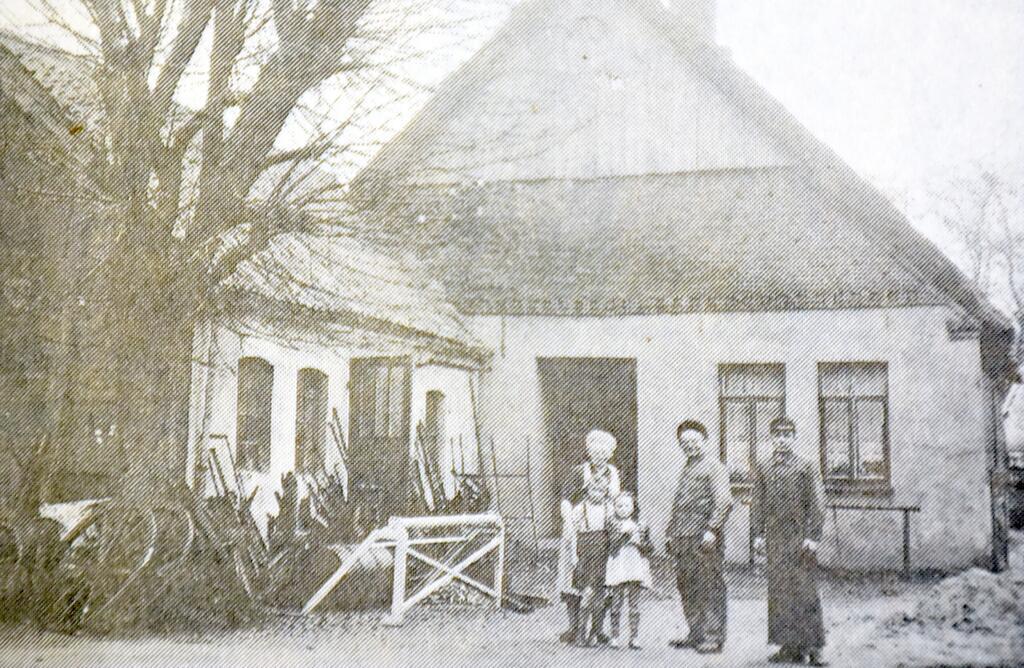 Ein historisches Bilder der Firma Demelt in der Leher Landstraße.
