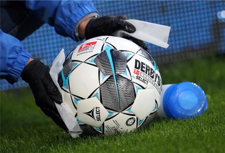 Kritik an Notbremse für Hobbysportler Hobbyfußballer und andere Breitensportler müssen immer noch pausieren. Die Sportverbände kritisieren das.
