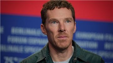 Hollywoodstar Benedict Cumberbatch kritisiert eine verschwenderische Praxis in der Filmindustrie. (Archivbild)