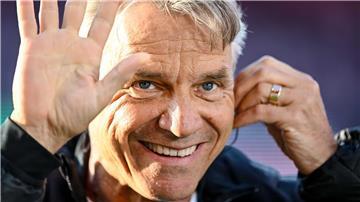 Horst Steffen feierte in seinem ersten Spiel als neuer Werder-Coach einen Sieg.