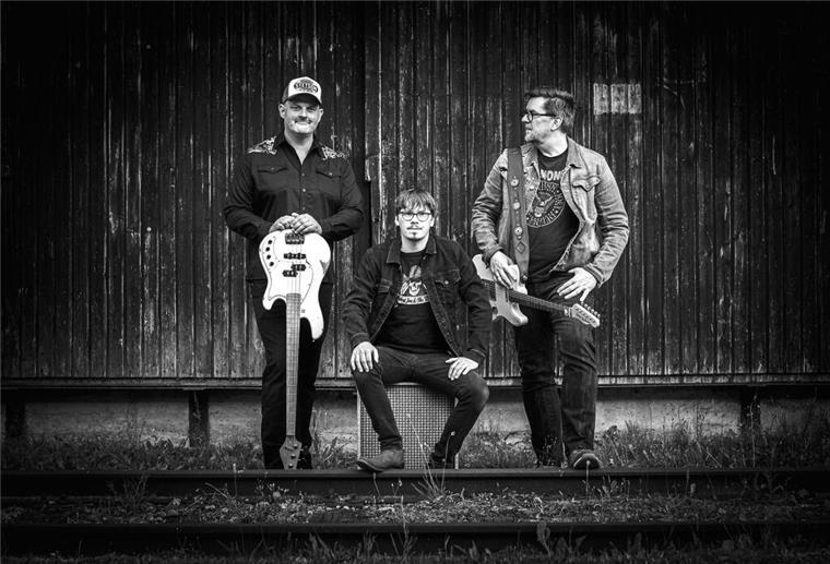 LubiRockt mit vier coolen Bands Bandfoto House of Rock