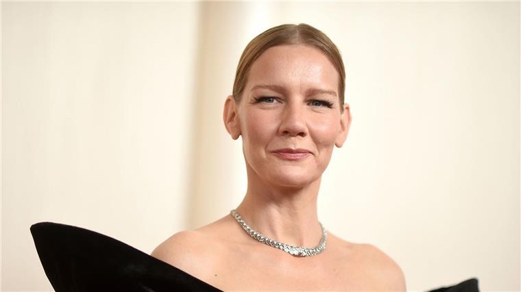 Hüller und Çatak können Oscar-Akademie beitreten Hüller war mit ihrer Rolle in „Anatomie eines Falls“ als beste Hauptdarstellerin für einen Oscar nominiert.