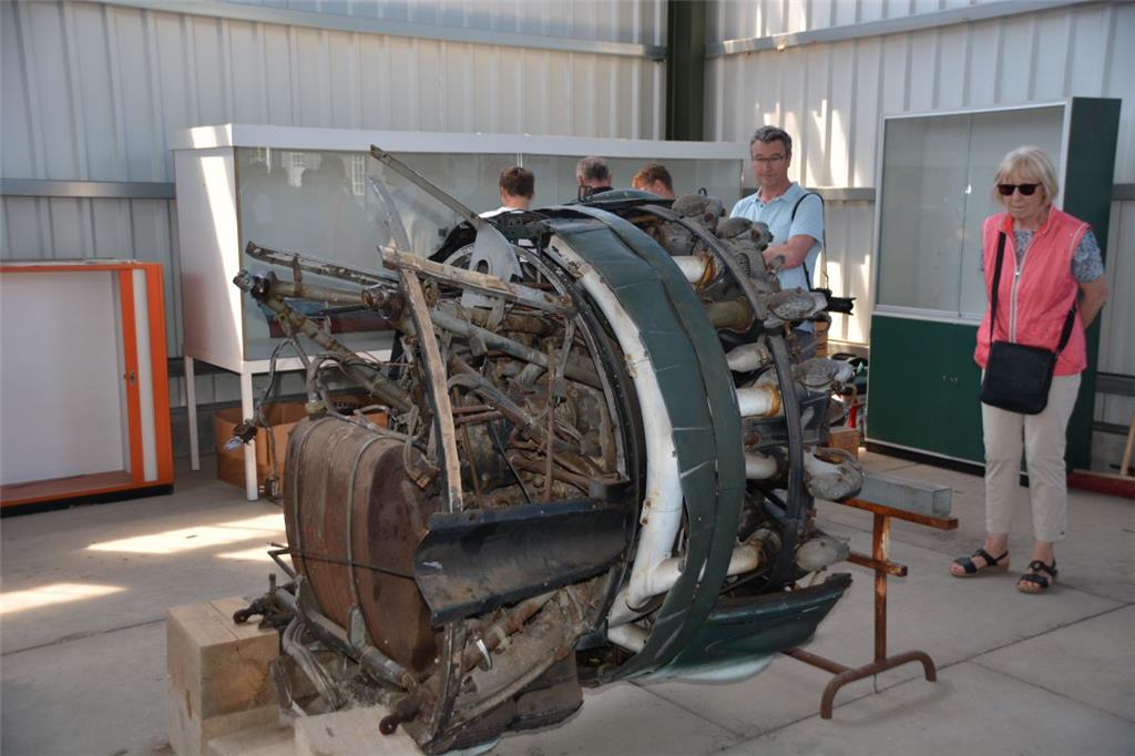 Hunderte Besucher strömten beim Tag der offenen Tür ins Aeronauticum. Auch der F...