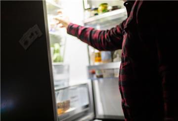 Hungrig und gereizt? Das ist kein Zufall. Eine Studie zeigt: Wer Hunger hat, wird schneller wütend und fühlt sich unglücklicher.