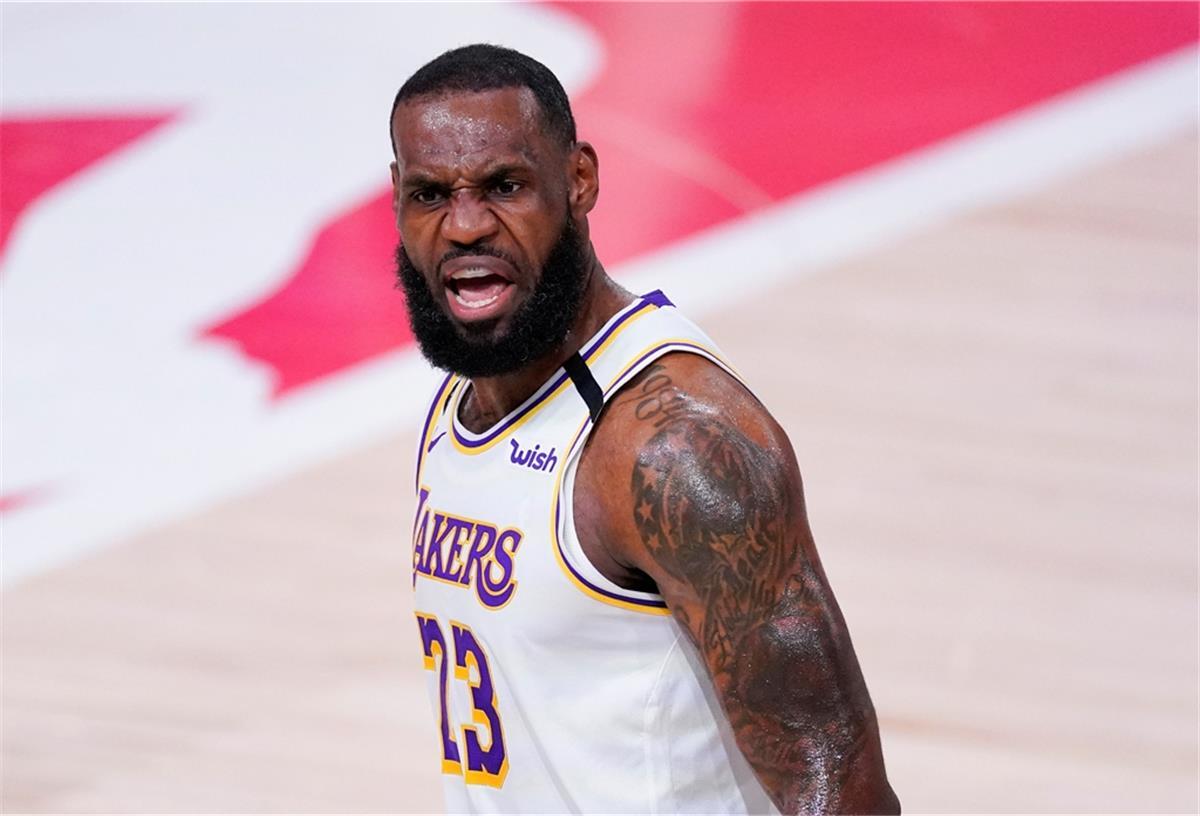 LeBron James erschüttert und frustriert „Ich bin es so verdammt leid, von der Polizei getötete schwarze Menschen zu sehen“, sagt LeBron James.
