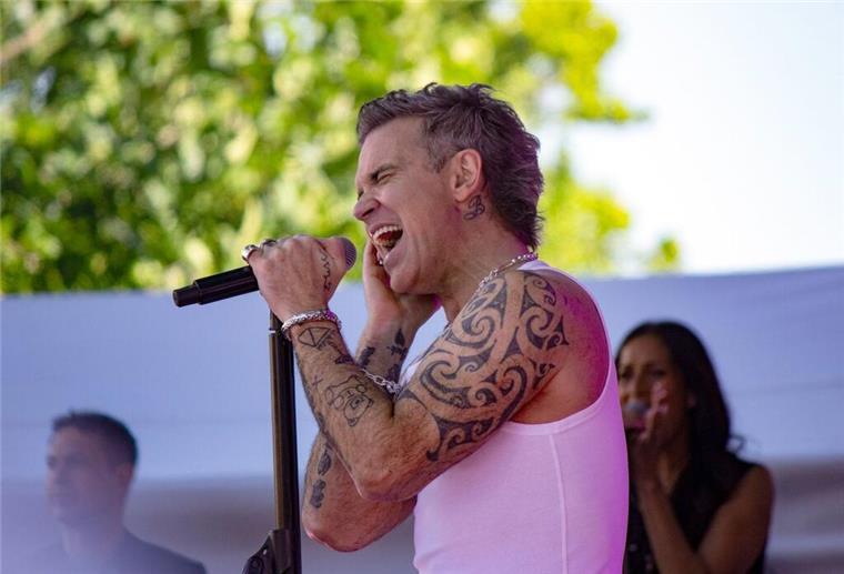 Robbie Williams singt neue FIFA-Hymne „Ich freue mich schon jetzt darauf, diesen Song in den kommenden Jahren bei einigen meiner Lieblingsturniere live zu performen“, sagt Robbie Williams über die Fifa-Hymne „Desire“. (Archivbild)