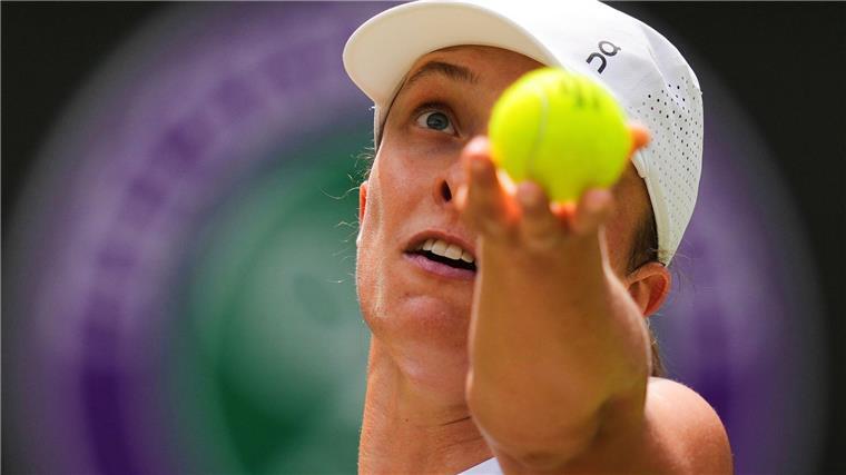 Vor Königin Camilla: Bencic lebt weiter Wimbledon-Traum Iga Swiatek präsentiert sich in starker Form auf Rasen.