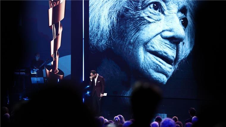 „Ein Wunder“: Friedländer-Würdigung bei Deutschem Filmpreis Igor Levit und viele Gäste beim Deutschen Filmpreis waren sichtlich ergriffen vom Tod Margot Friedländers.